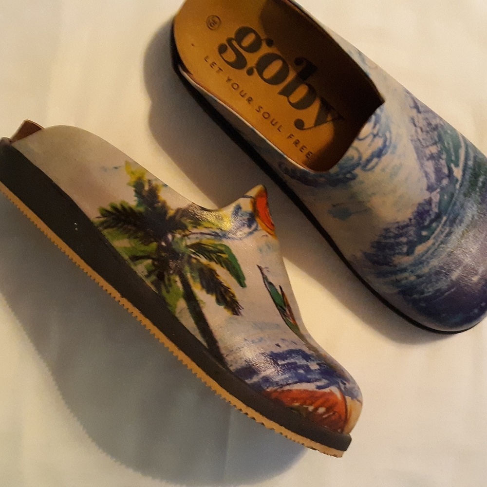 Goby Clogs